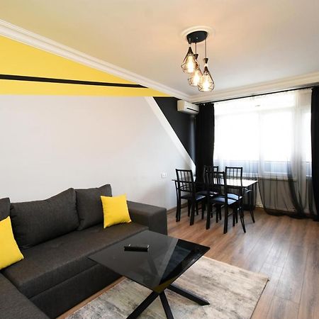 Positive Apartment In Center Of Yerevan City Экстерьер фото