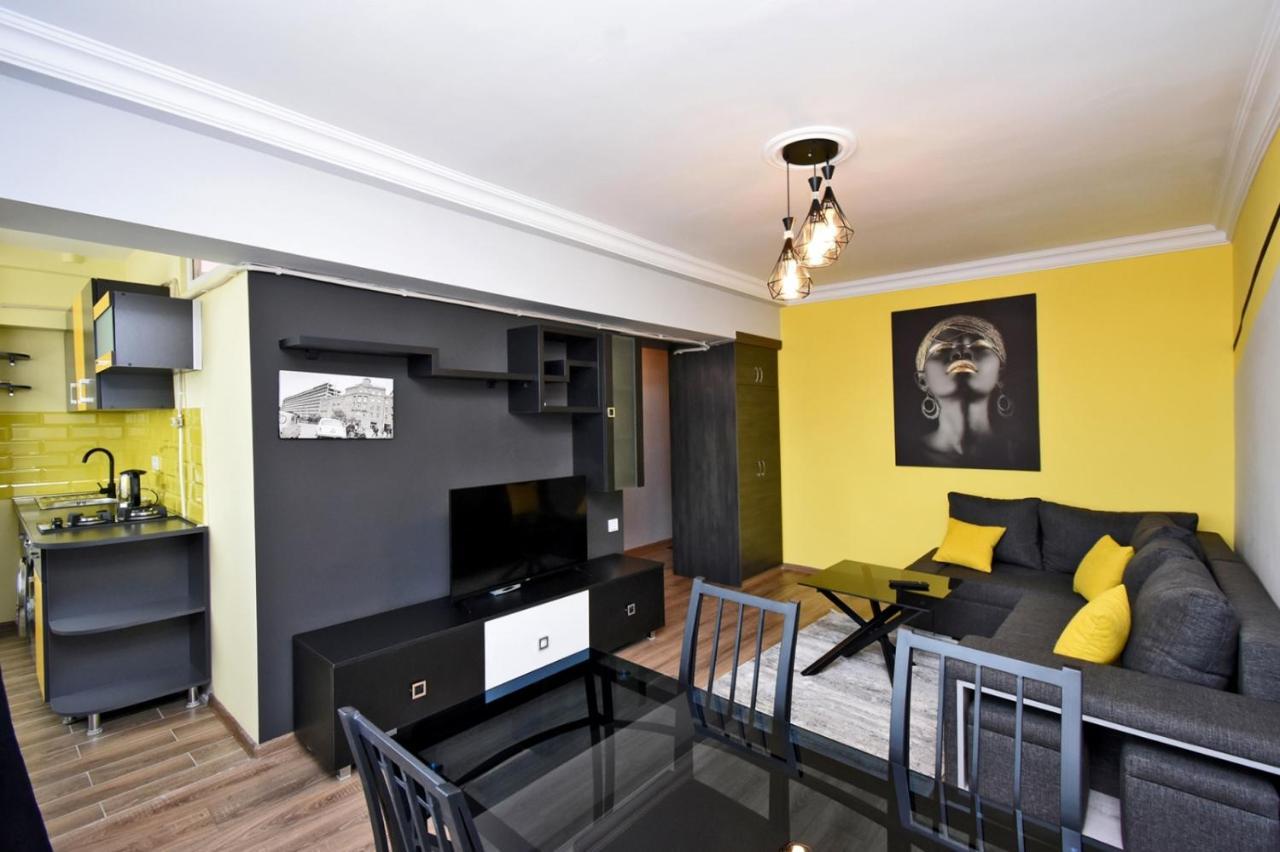 Positive Apartment In Center Of Yerevan City Экстерьер фото