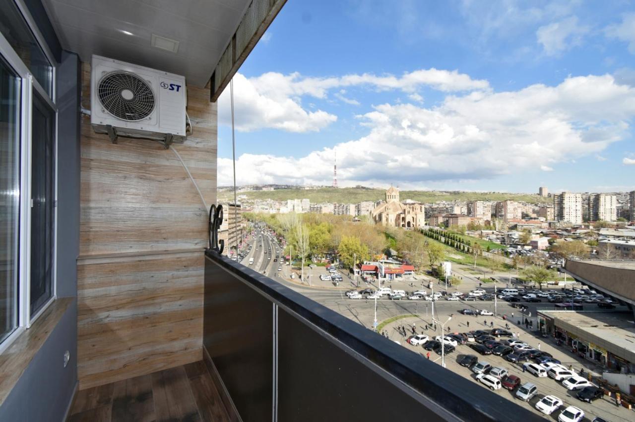 Positive Apartment In Center Of Yerevan City Экстерьер фото